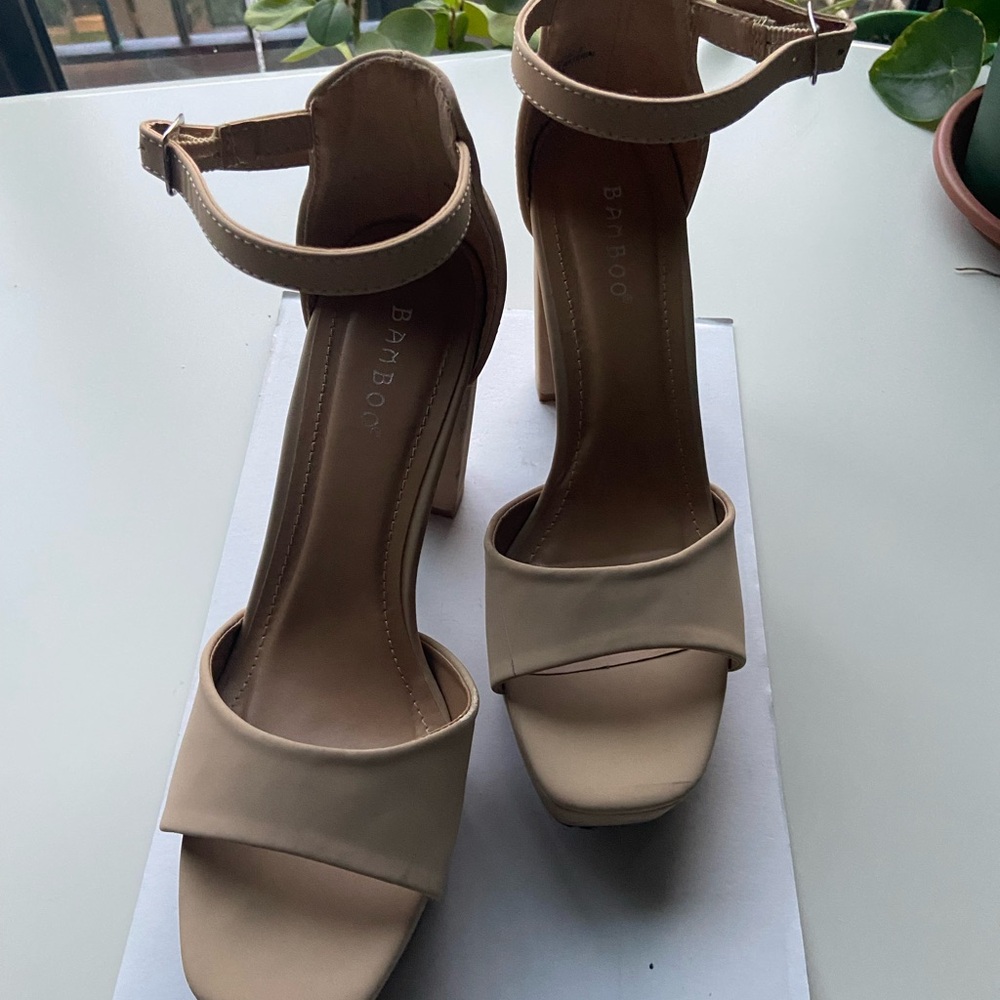 BAMBOO Women's Tan Heeled Sandals